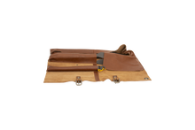 Carica l'immagine nel visualizzatore di Gallery, Rotolo portacoltelli in pelle