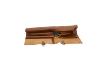 Carica l'immagine nel visualizzatore di Gallery, Rotolo portacoltelli in pelle
